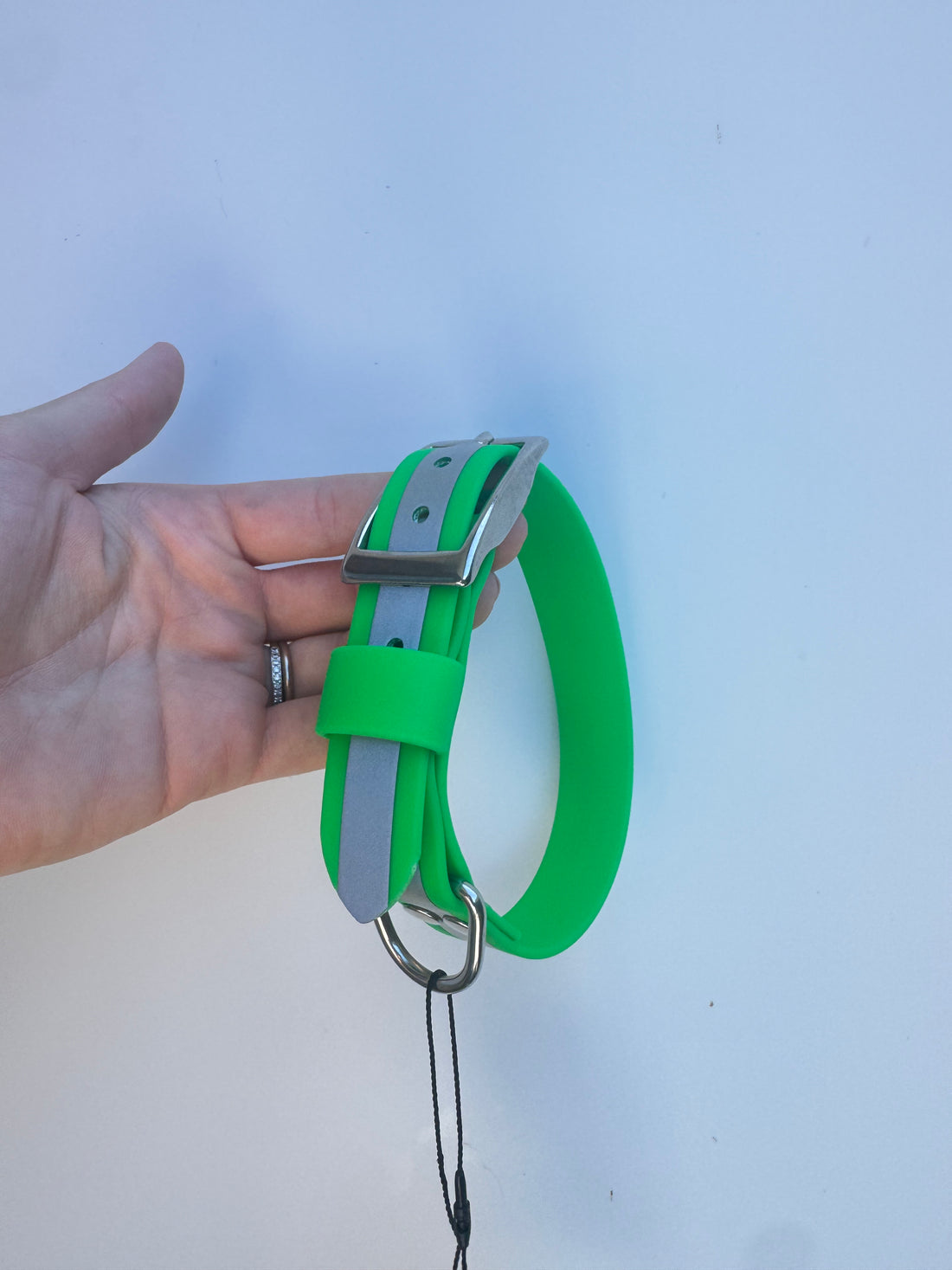 M (33-40m neck) Reflective Neon Green Collar (2.5cm wide)